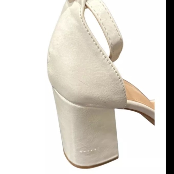 IDIFU‎ NWOT White Block Heel Ankle Strap Wrap Sandal in size 10. - Picture 6 of 6